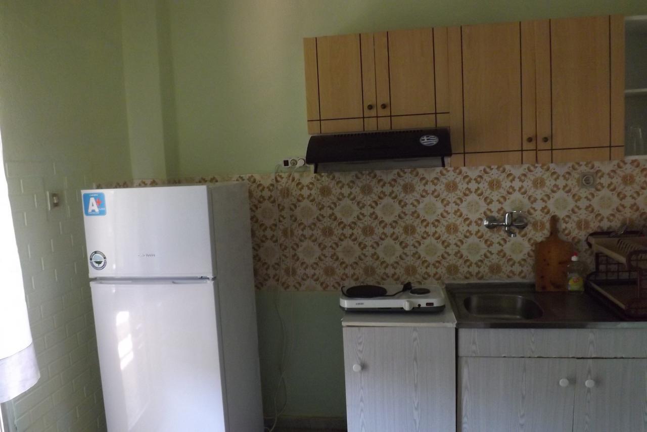 Drosia Apartments อัสโปรวาลตา ภายนอก รูปภาพ