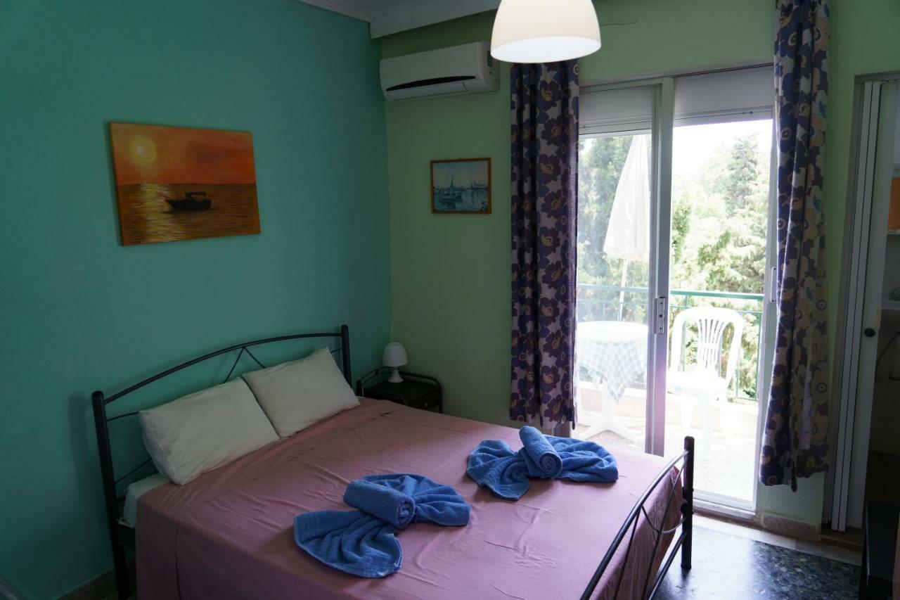 Drosia Apartments อัสโปรวาลตา ภายนอก รูปภาพ