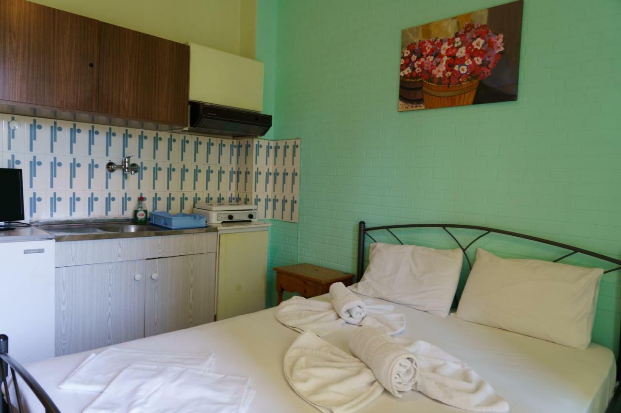 Drosia Apartments อัสโปรวาลตา ภายนอก รูปภาพ